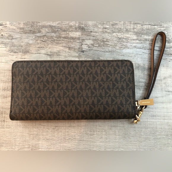 NWT Michael Kors Jet Set Travel Continental Wristlet (Brown) - Picture 2 of 10